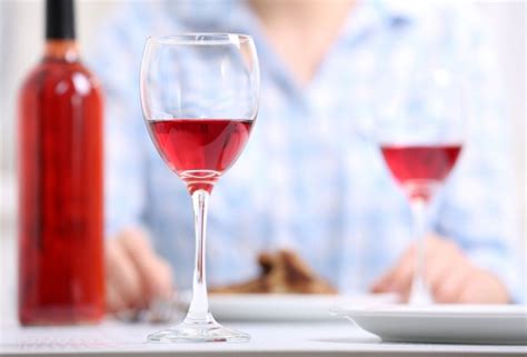 Can Wine Give You Food Poisoning? A Detailed Analysis